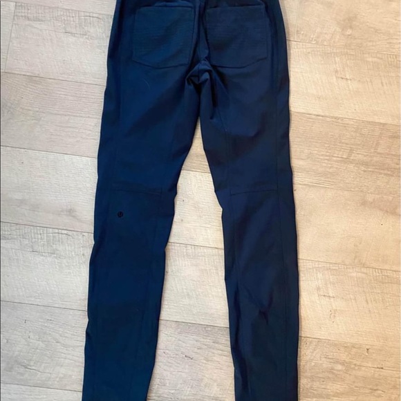 Lululemon biker pants - Picture 5 of 8